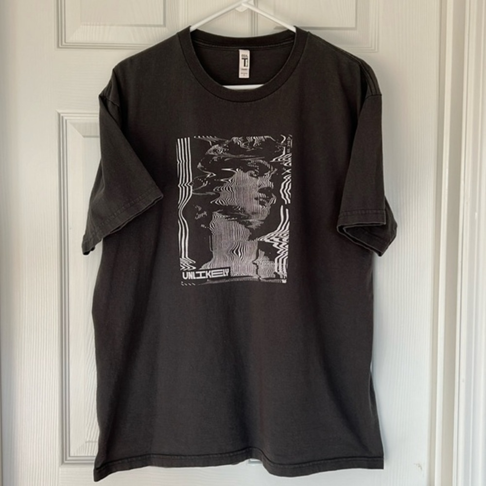 Ideal T by next level gray& white short sleeve teeshirt
